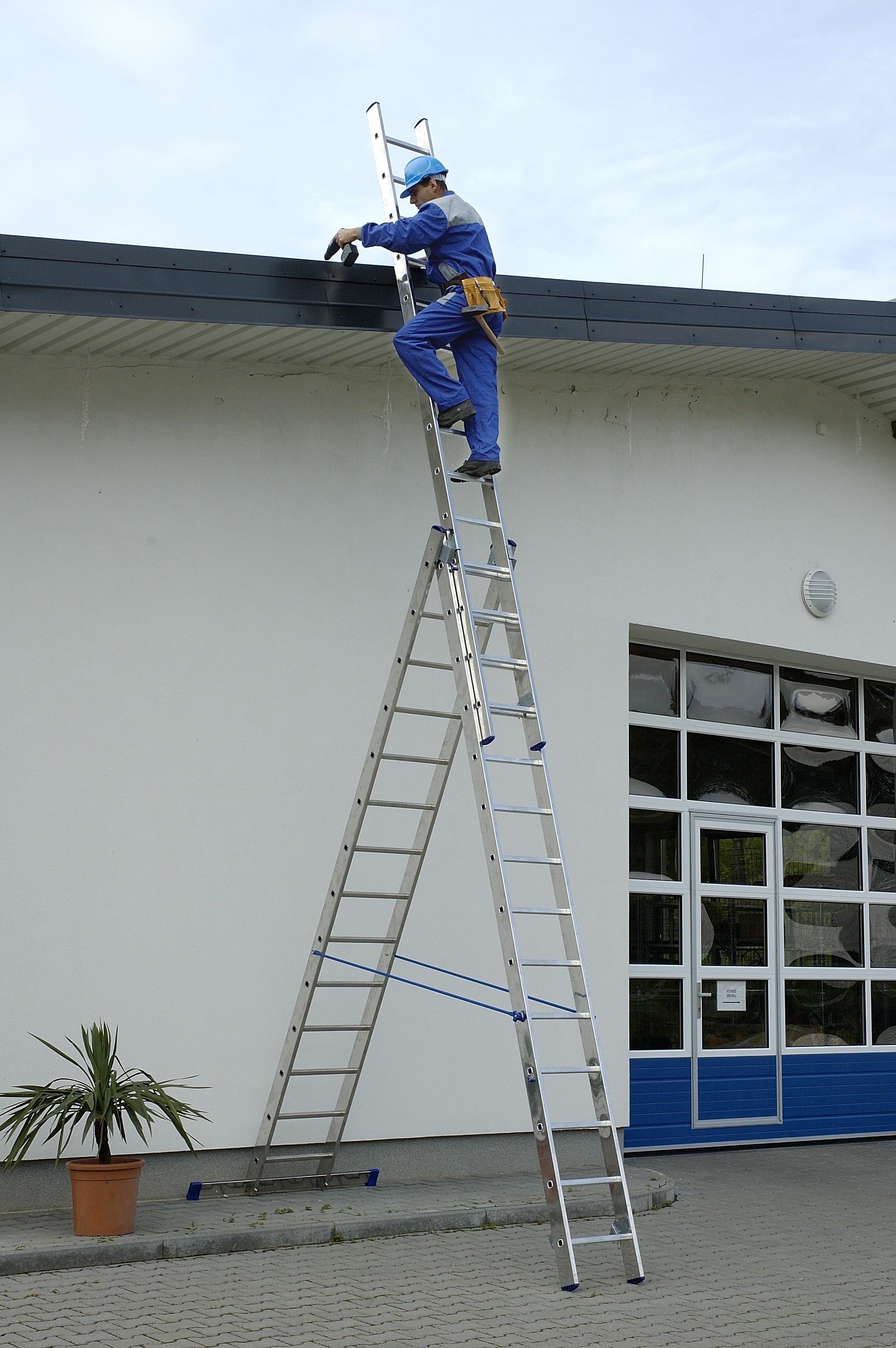 Hliníkový žebřík 3x15 profi